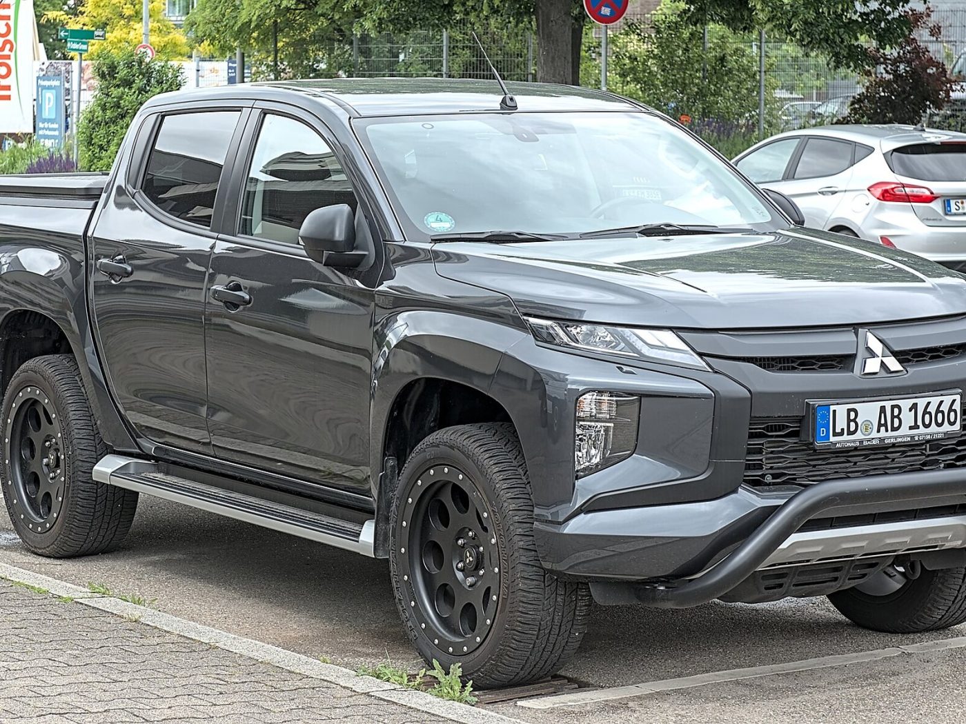Mitsubishi L200 Katana 2.4 4x4